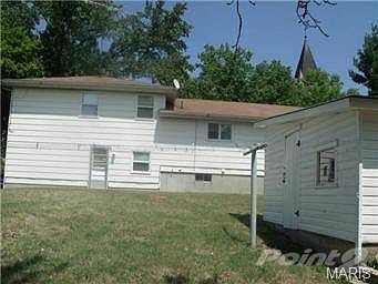 3rd image of 108 Maiden Ln