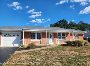 32 Hudson Pkwy, Manchester Township, NJ 08759