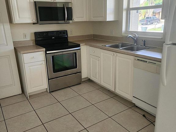 2nd image of 4480 Timber Ridge Ln #4482