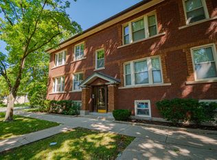 646 Adams St APT 1W, Oak Park, IL 60304