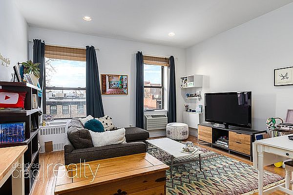 1st image of 186 Amity St APT 4B