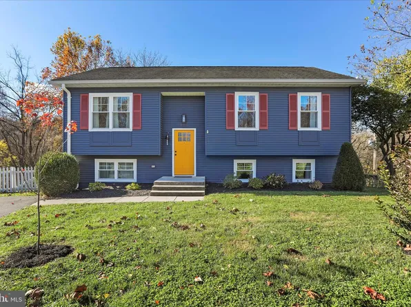 975 Meadow Ct, Front Royal, VA 22630