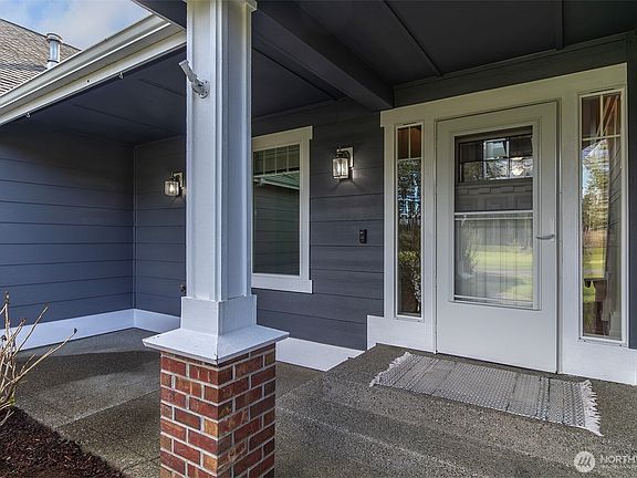 3rd image of 8333 Summerwood Drive SE