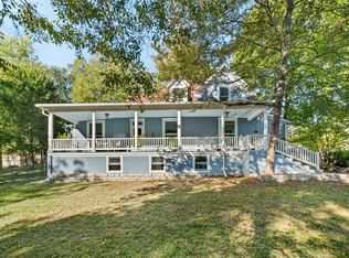 5 Paxos St, Eureka Springs, AR 72632