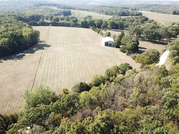 12375 Bakersville Rd, Crocker, MO 65452
