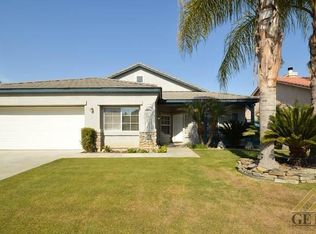 5510 Edge Water Dr, Bakersfield, CA 93312