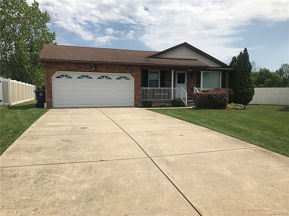 2nd image of 10415 Loretta Dr