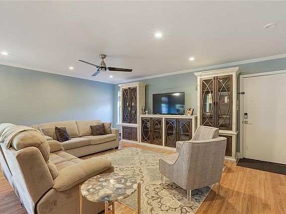 2nd image of 318 Lake Marina Ave APT 314