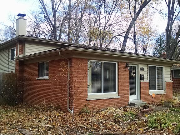 2nd image of 17340 Catalpa Dr