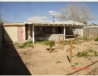 3rd image of 1070 Bonita Ave