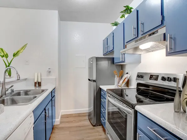 Garden Green Apartments