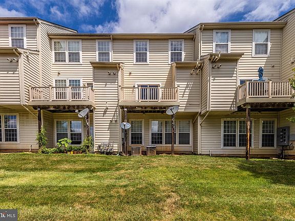 5th image of 6505 Wiltshire Ct #203
