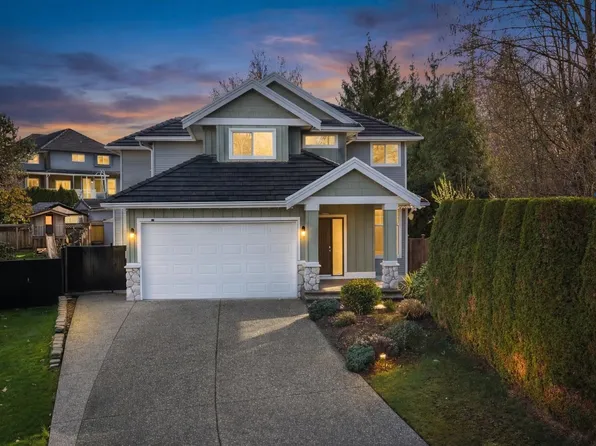 16866 Greenway Dr, Surrey, BC V4N 5A4