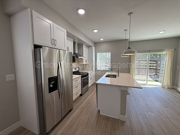 5th image of 2820 W 53rd Ave