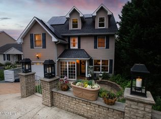 1427 Summit Ave, Toms River, NJ