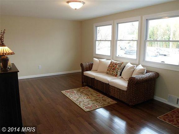 4th image of 1628 Sunshine St