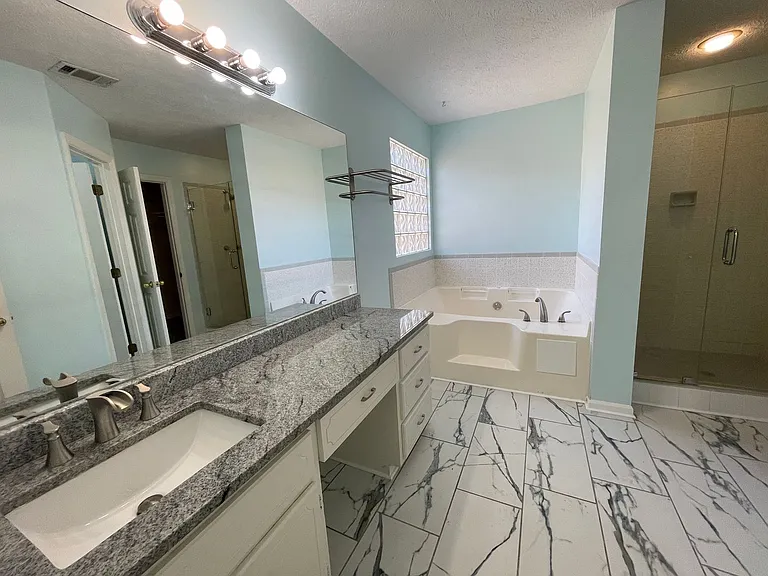 140 Treasure Palm Dr — Photo 15