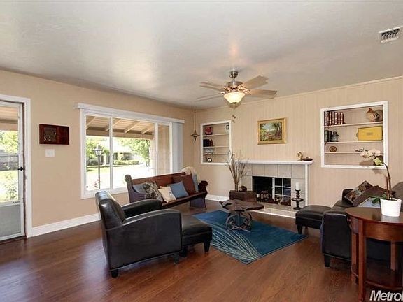 3rd image of 3407 Saint Mathews Dr
