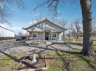 1401 E Cherokee St, Wagoner, OK 74467