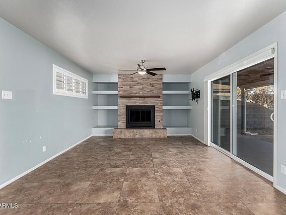 3rd image of 6944 E DIAMOND Street