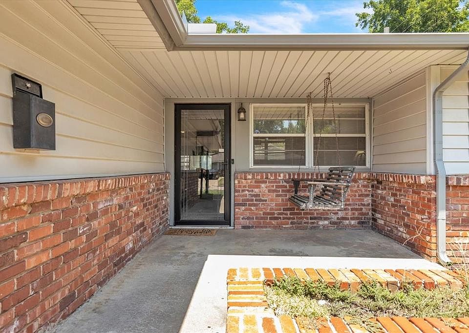 1st image of 3141 Beechwood Dr