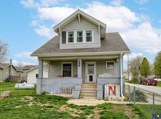 216 S 1st St, Ceresco, NE 68017
