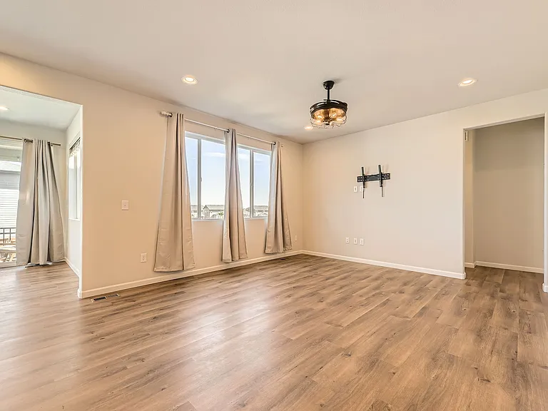 3577 Silver Rock Cir — Photo 10