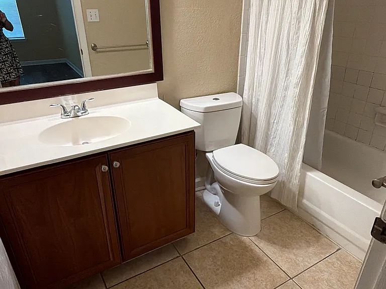 4400 Thornbriar Ln #106 — Photo 2
