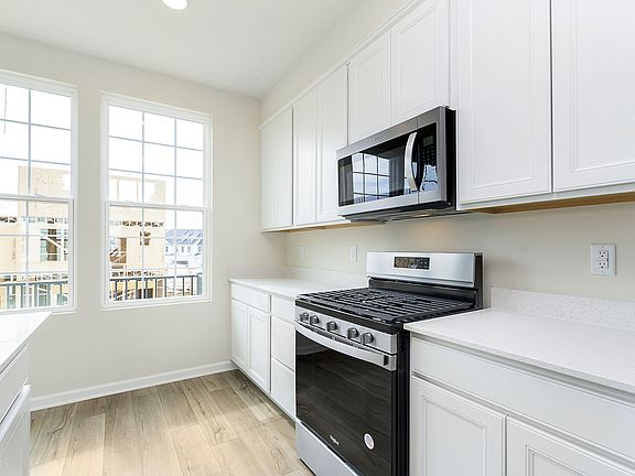5th image of 10953 Belgian Ln