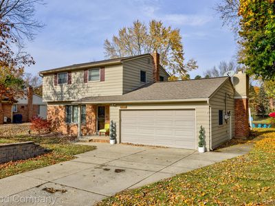 6532 Amy Dr, Clarkston, MI, 48348