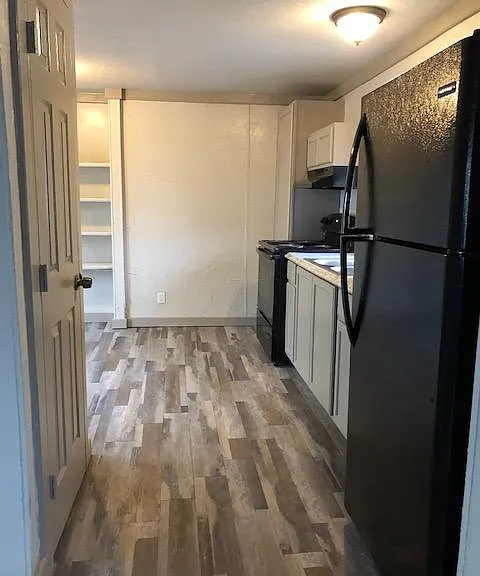 2800 Veterans Blvd #222 — Photo 6
