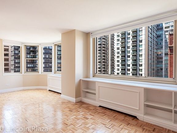 3rd image of 30 W 63rd St APT 11L
