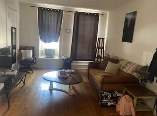 1342 W Huron St APT 1F, Chicago, IL 60642