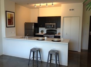 6550 N Sheridan Rd APT 407, Chicago, IL 60626