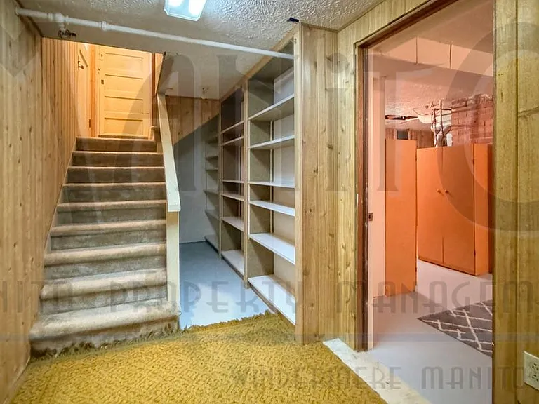 3321 N Columbia Cir — Photo 37