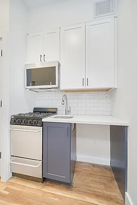 Rented by Living New York | media 11