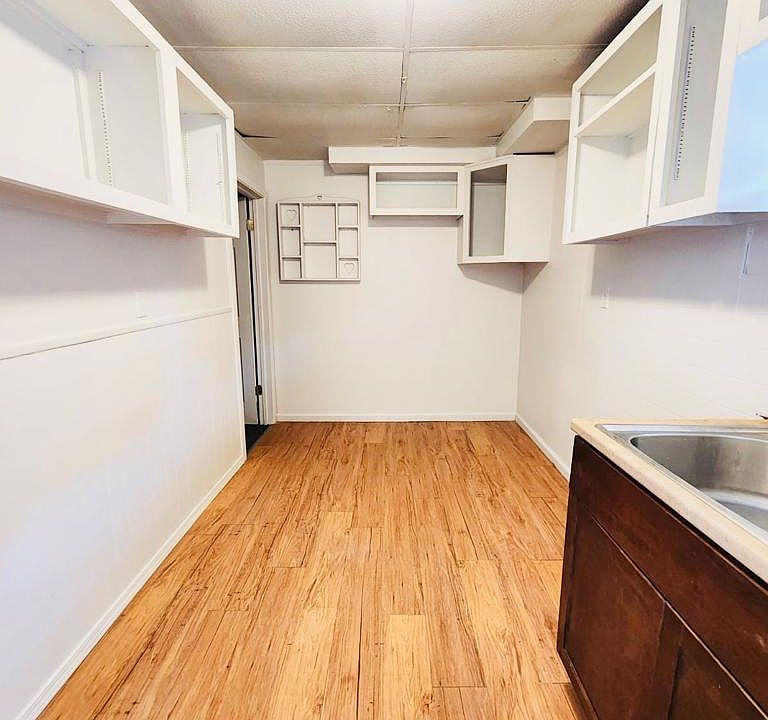 1st image of 322 Pennsylvania St #2