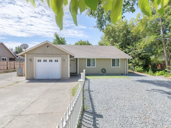 2919 SW Elmer Nelson Ln, Grants Pass, OR 97527