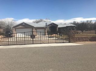 5842 Pajarito Meadows Rd SW, Albuquerque, NM 87105