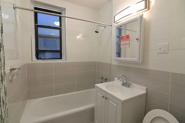 Rented by Zuz Realty | media 4