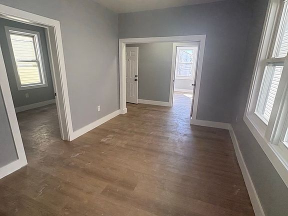 5th image of 845 Garden St #2S