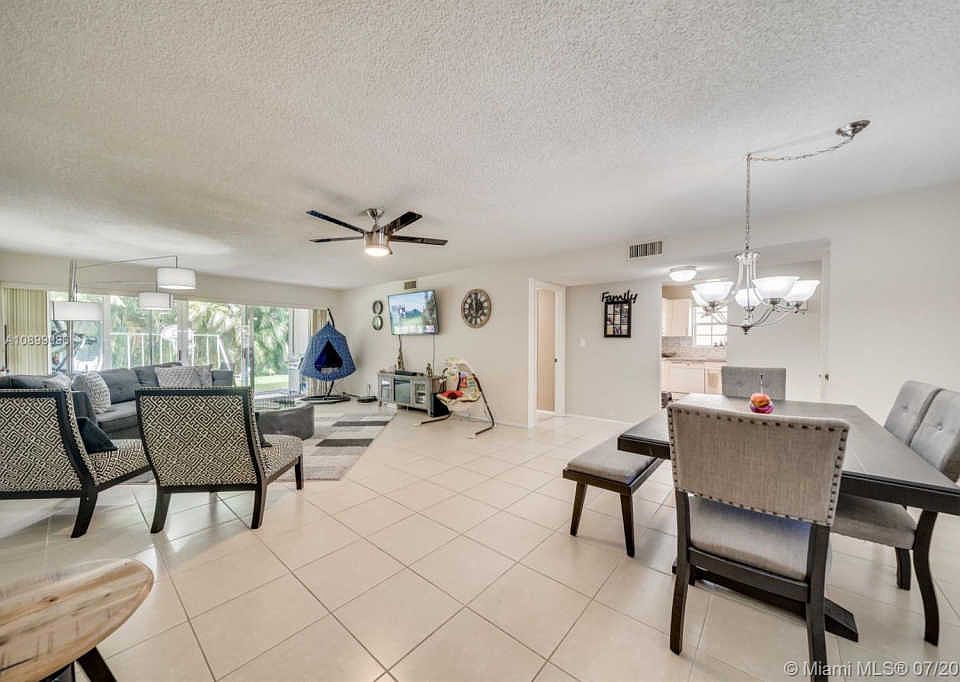 1st image of 3615 Citrus Trce APT 3