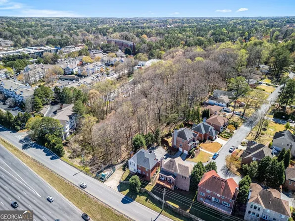 1734 Summit Glen Ln, Atlanta, GA 30329