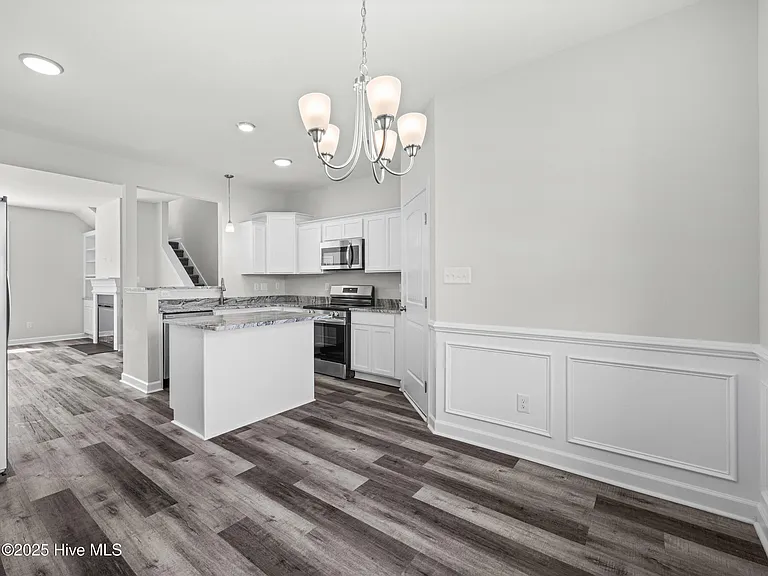 908 Freewoods Ct — Photo 12