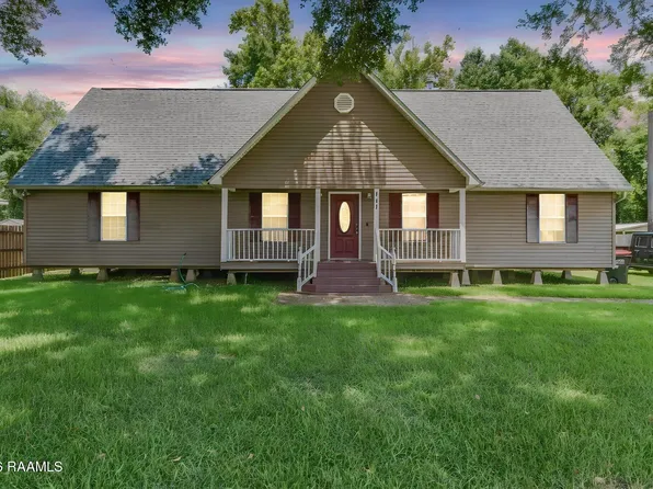 111 Bristol Dr, Lafayette, LA 70507