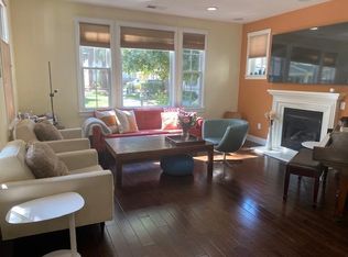 218 Morgan Ln, Menlo Park, CA 94025