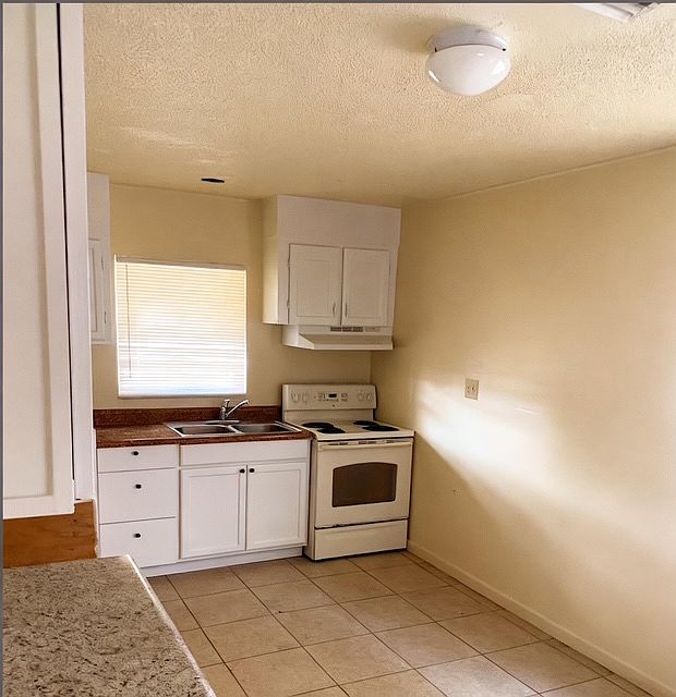 1st image of 1737 Ixora Dr #1
