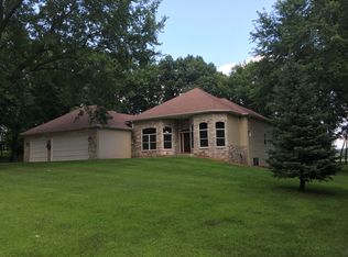N5750 Whitetail Ct, Green Lake, WI 54941