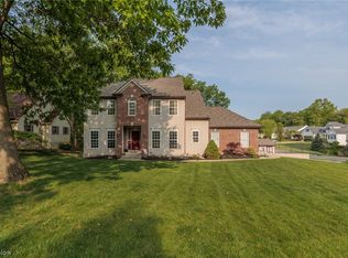 4840 Pheasant Dr, Lorain, OH 44053