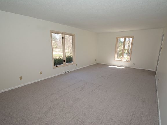4th image of 3715 Canada Ct